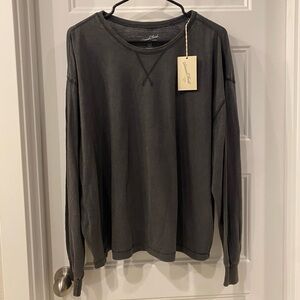Women’s Universal Thread Charcoal Long Sleeve Tee